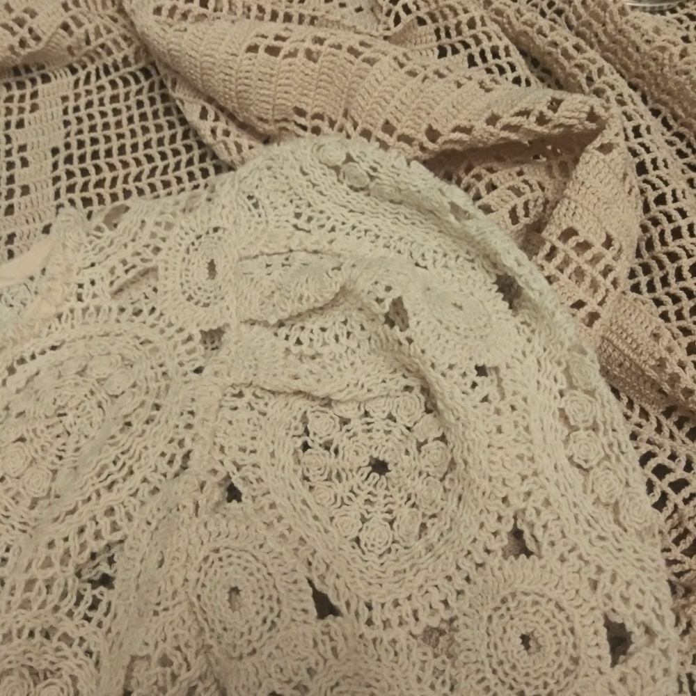 Zara crocheted textured weave balloon sleeves top - Picture 6 of 7